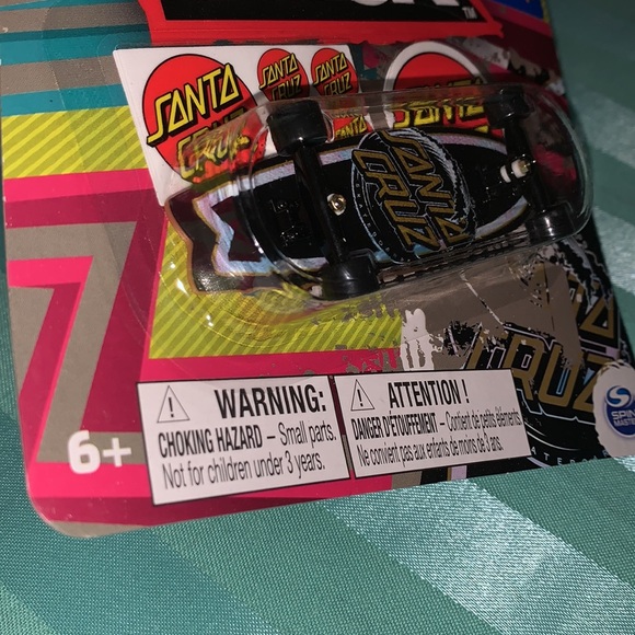 Tech Deck Throwback Series Fingerboard Santa Cruz Ultra Rare Walmart Exclusive - Picture 3 of 10